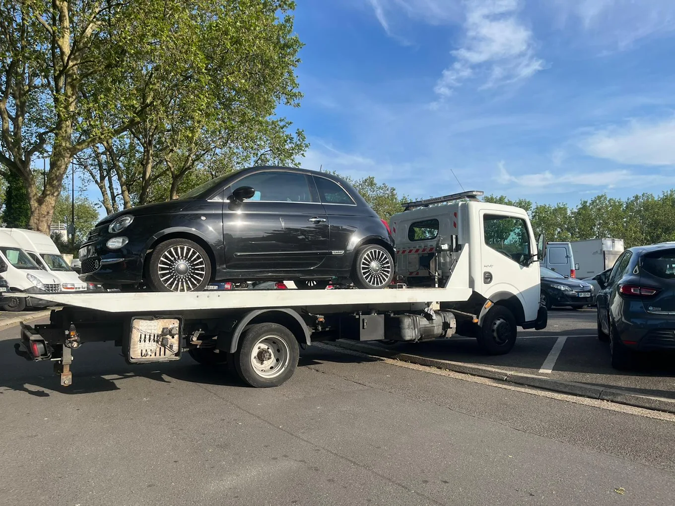 Dépannage voiture Nîmes – intervention rapide